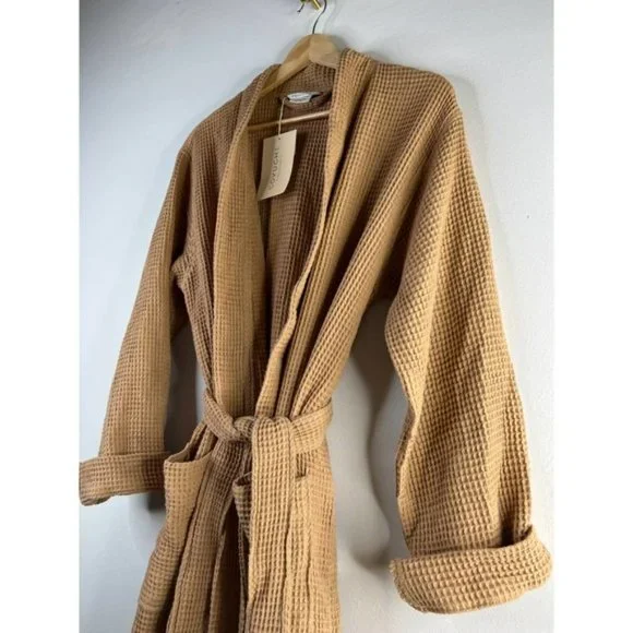 Coyuchi Unisex Organic Cotton Airy Waffle Weave Robe Women's Brown Size: S/M NWT - Picture 3 of 9